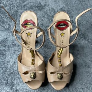 Gucci Beige Tiger Head Platform Sandals Size 38.5